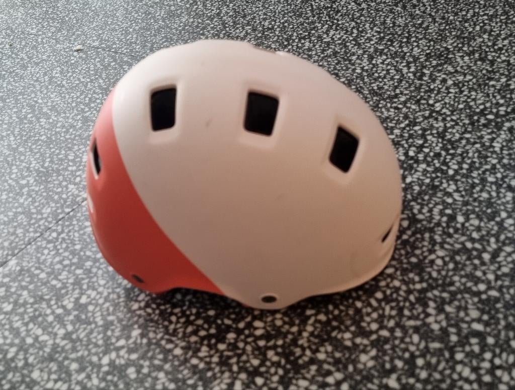 B'twin fietshelm XS (48-52cm) 2023, Ophalen, Zo goed als nieuw, XS