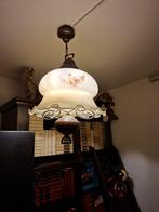 Vintage Hanglamp met Bloemmotief en Melkglas, Huis en Inrichting, Lampen | Hanglampen, Ophalen, Gebruikt, 50 tot 75 cm, Vintage, Klassiek