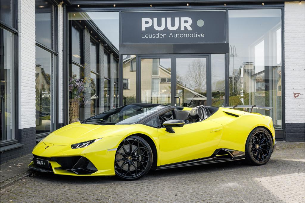Lamborghini Huracan 5.2 V10 EVO Spyder NOVITEC Giallo Teneri, Auto's, Lamborghini, Automaat, Gebruikt, Zwart, Cabriolet