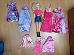 een soort barbie pop met diverse jurken, Ophalen, Zo goed als nieuw, Barbie