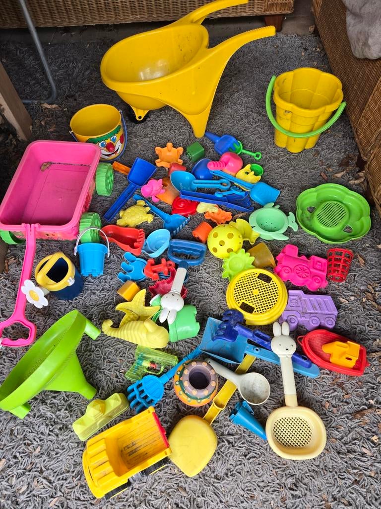 Grote set zand speelgoed, Kinderen en Baby's, Speelgoed | Buiten | Zandbakken, Ophalen of Verzenden