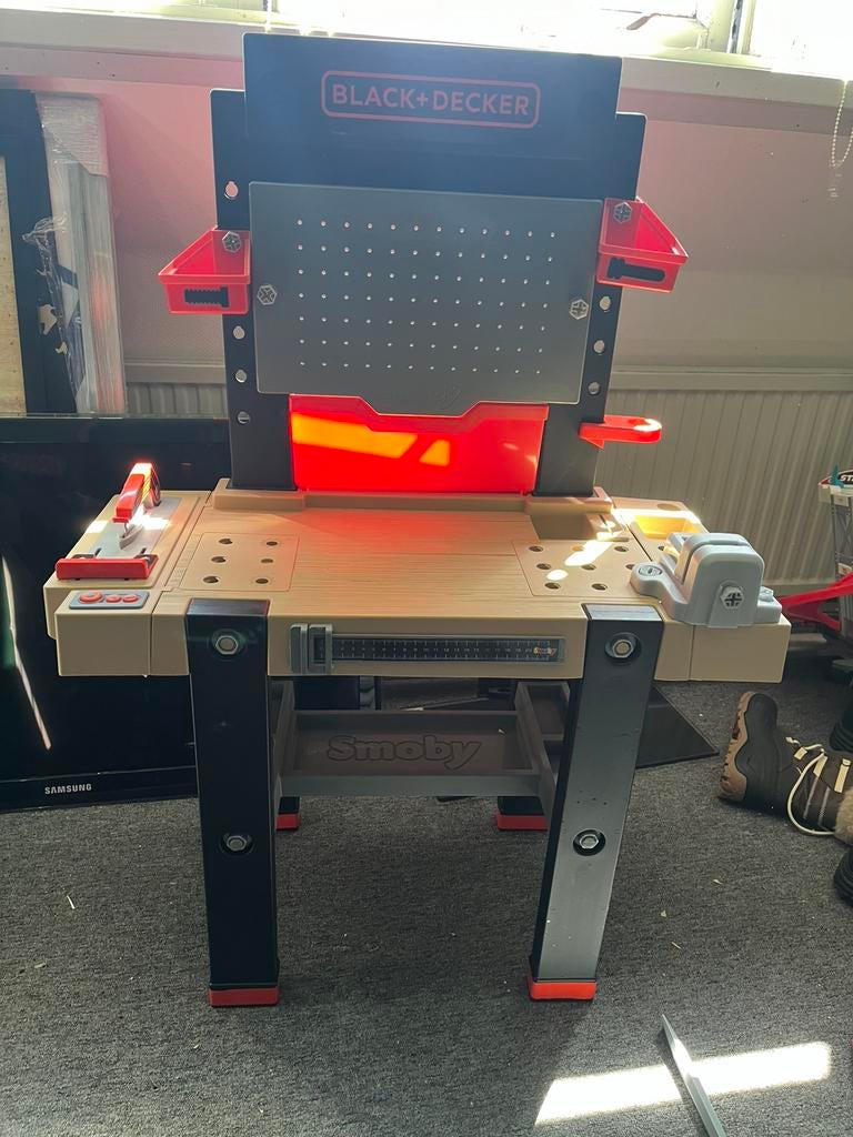Black en decker speelgoed gereedschap tafel, Ophalen, Zo goed als nieuw
