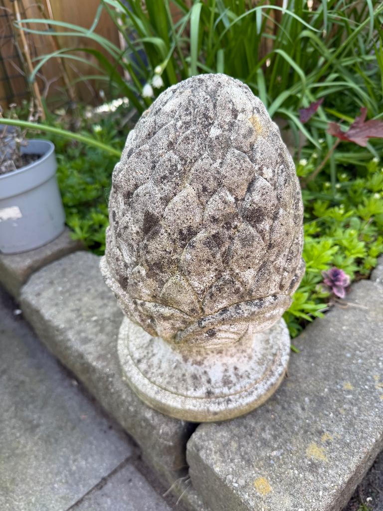 Dennenappel beton tuinornament, Ophalen, Gebruikt, Beton, Overige typen