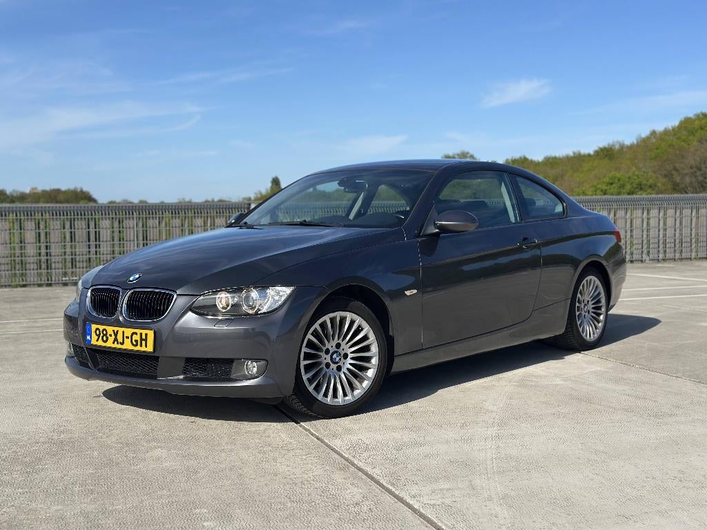 BMW 3-Serie 2.0 I 320 Coupe 2007 Grijs, Auto's, Voorwielaandrijving, Euro 5, Stof, 1995 cc