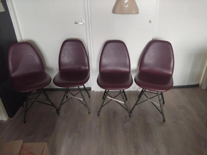 Set van 4 leren eetkamerstoelen van Spoing - Bordeauxrood, Huis en Inrichting, Stoelen, Gebruikt, Vier, Leer, Metaal, Overige kleuren