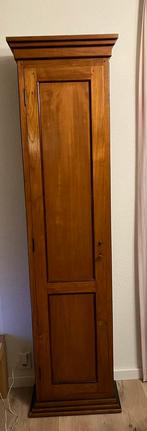 Elegante lange kast, Huis en Inrichting, Kasten | Overige, Ophalen of Verzenden, Zo goed als nieuw