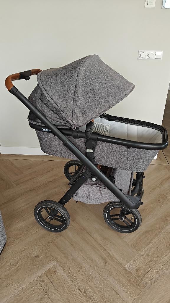 Dubatti kinderwagen, Gebruikt, Met reiswieg, Ophalen, Kinderwagen