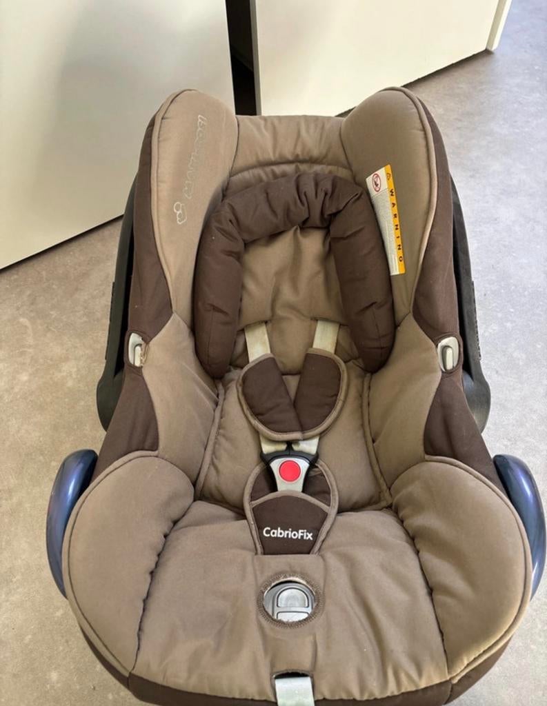Maxi Cosi CabrioFix autostoeltje - Bruin, Ophalen, Autogordel of Isofix, Gebruikt, 0 t/m 13 kg