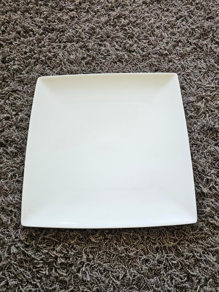 Wit, vierkant porseleinen bord, Huis en Inrichting, Keuken | Servies, Ophalen, Porselein, Overige stijlen, Bord(en)