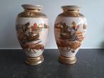 Twee Japanse satsuma vazen, Antiek en Kunst, Ophalen