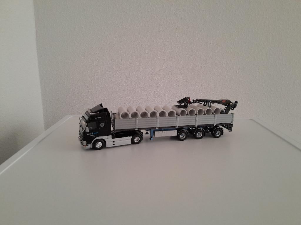 Volvo FH Buiter Beton met trailer kraan en lading ., Verzenden, Nieuw, Bus of Vrachtwagen, Tekno