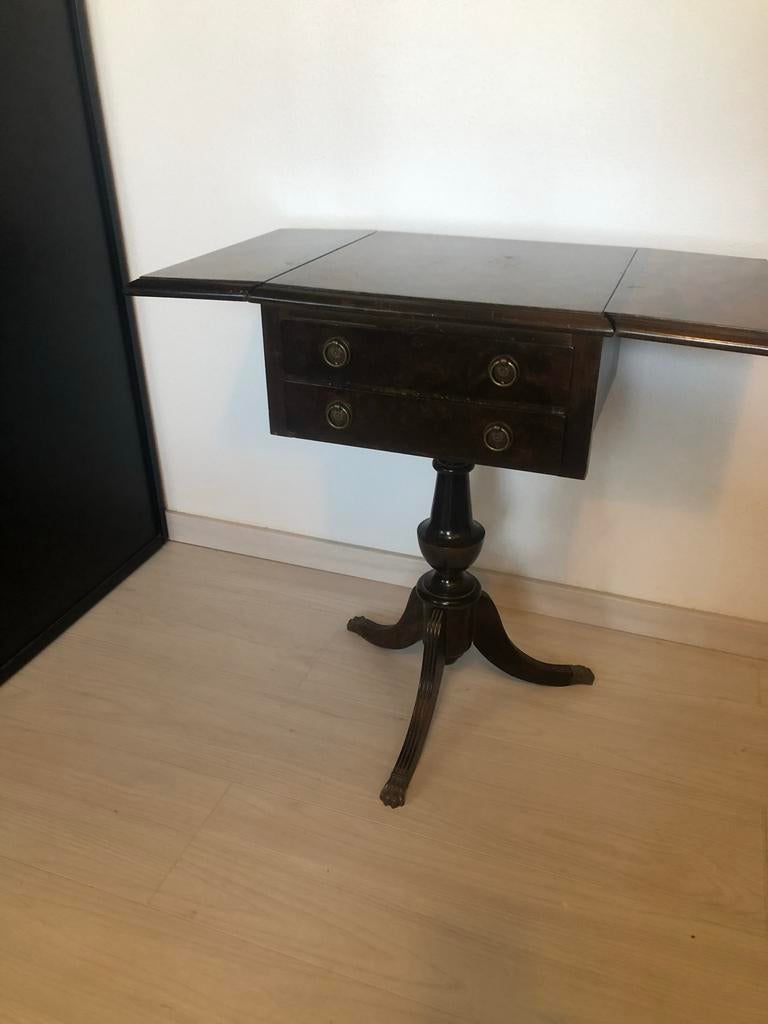 Antiek wortelnoten kastje met lades, Ophalen