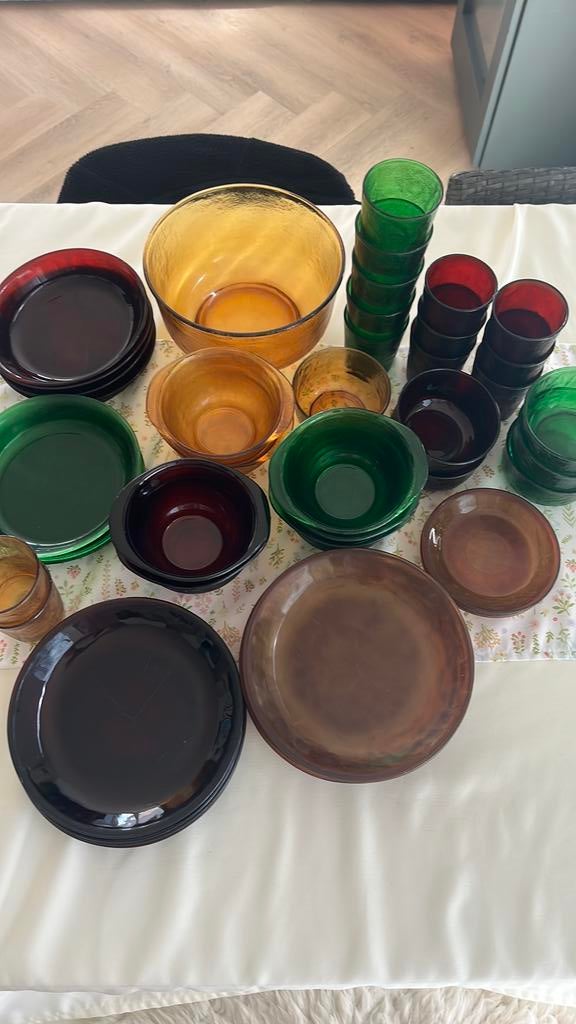 Arcopal Sierra servies, Huis en Inrichting, Keuken | Servies, Bord(en), Overige stijlen, Glas, Ophalen of Verzenden