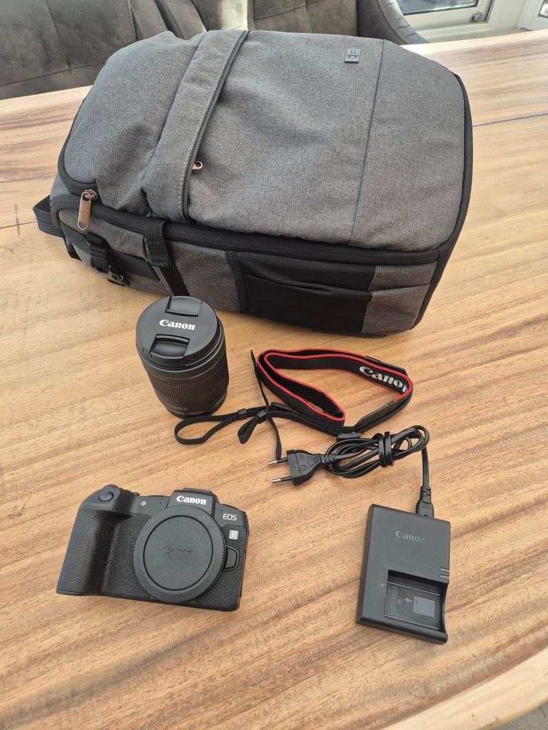 Canon EOS RP + RF 24-105mm lens + Case Logic cameratas, Ophalen of Verzenden, Zo goed als nieuw, Spiegelreflex, Canon