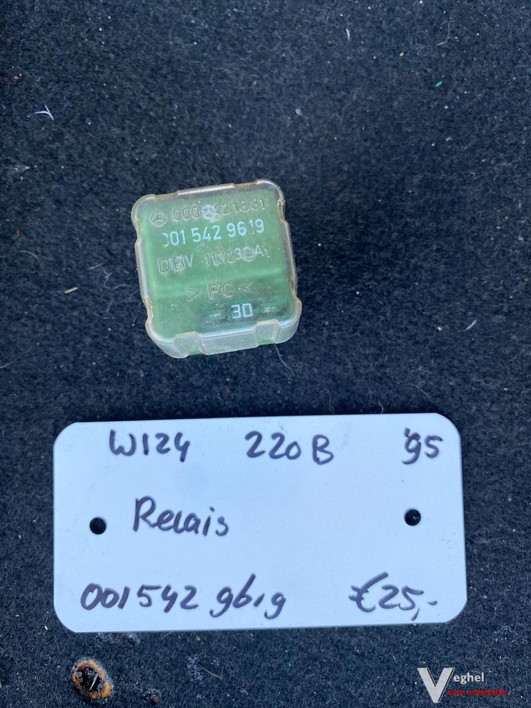 Mercedes W124 220 B 1995 Relais 001 542 9619