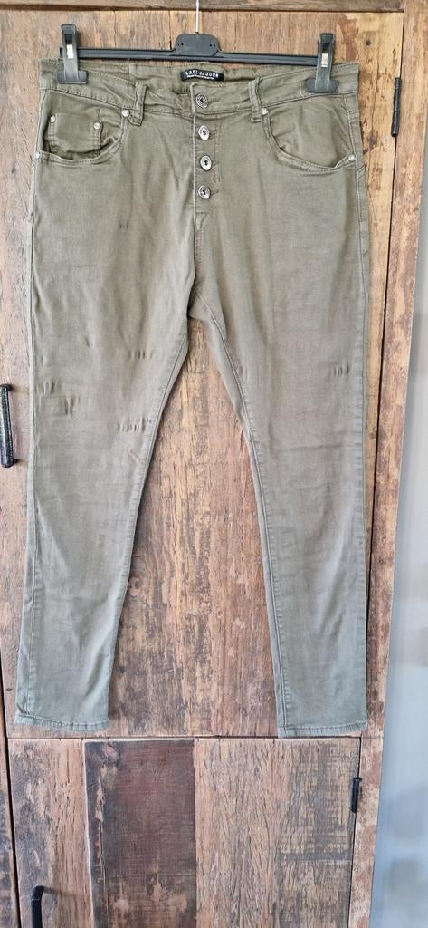 Spijkerbroek groen

Place du jour, Ophalen of Verzenden, Zo goed als nieuw, Overige kleuren, W30 - W32 (confectie 38/40)