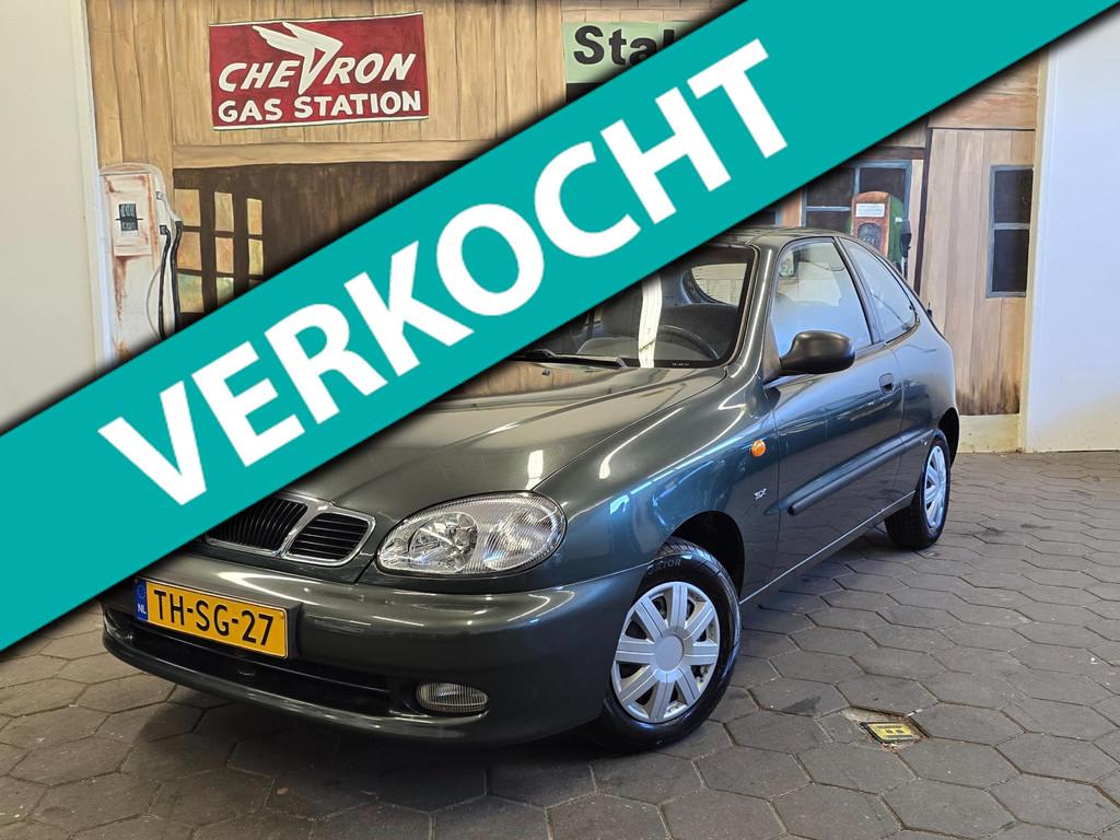 Daewoo Lanos 1.5 SX/AUTOMAAT/AIRCO/N.A.P/APK 01-2026/, Auto's, Daewoo, 4 cilinders, Bedrijf, Grijs, 480 kg