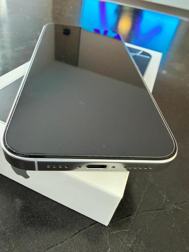 IPHONE 16 PRO MAX WIT TITHANIUM 256 GB - ALS NIEUW, Ophalen, Zo goed als nieuw, Wit, 256 GB