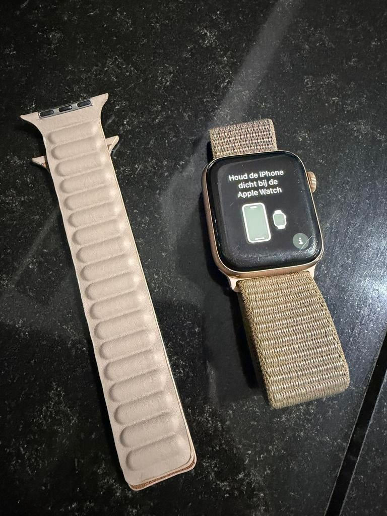 Apple Watch Serie 6 44mm, Sieraden, Tassen en Uiterlijk, Smartwatches, Ophalen, Gebruikt, Apple Watch ⌚️, IOS