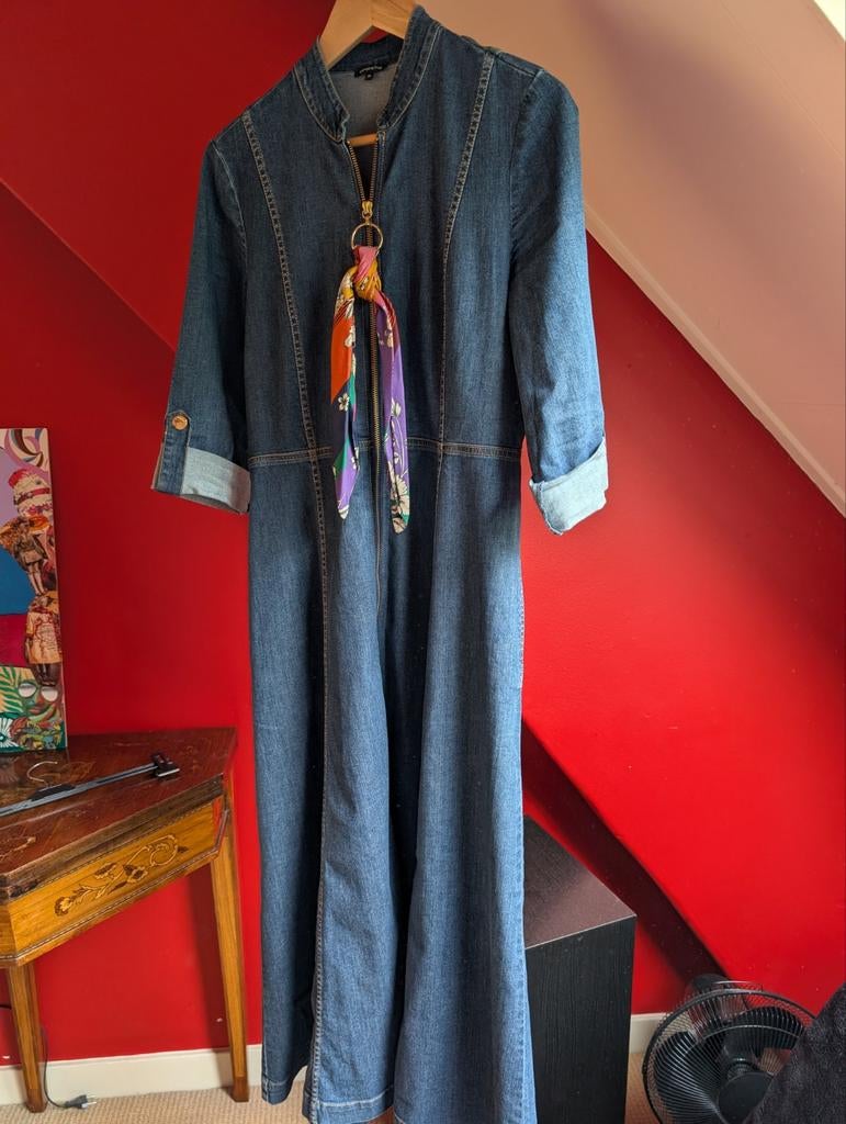 Caroline Biss spijkerjurk maat 38 met fleurige sjaal, Maat 38/40 (M), Blauw, Ophalen of Verzenden, Zo goed als nieuw