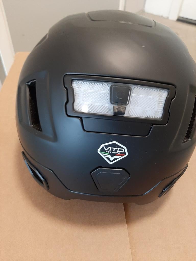 ZGAN Vito helm met verlichting voor snorfiets/snorscooter, Fietsen en Brommers, Brommerhelmen, Ophalen, Zo goed als nieuw, Vito