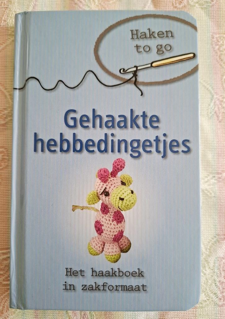 Gehaakte hebbedingetjes diertjes haakboek, Hobby en Vrije tijd, Breien en Haken, Ophalen of Verzenden, Zo goed als nieuw, Haken