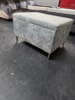 Nieuwe Eric Kuster stijl poef/voetenbank in lichtgroen velve, 50 tot 75 cm, Nieuw, 75 tot 100 cm, Stof