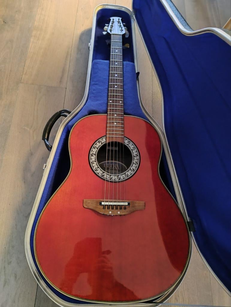 Ovation Ultra 1982 USA in onberispelijk staat, Muziek en Instrumenten, Snaarinstrumenten | Gitaren | Akoestisch, Ophalen of Verzenden