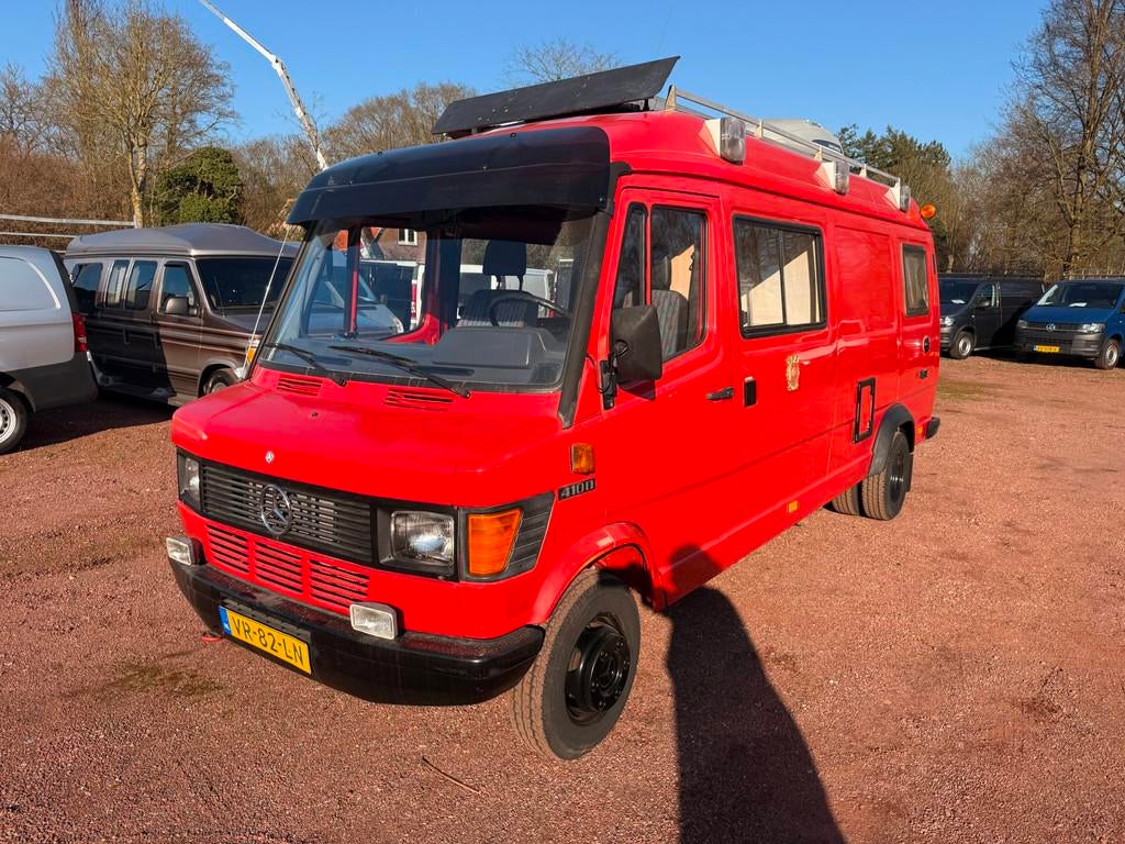 Mercedes-Benz 410D Automaat Zeer Mooie Ex Brandweer Camper L, Caravans en Kamperen, Campers, Automaat, Buscamper of Camperbus