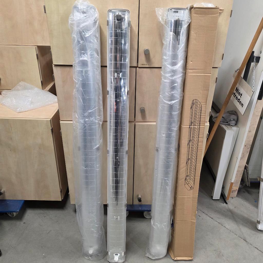 Nieuwe TL armatuur armaturen spatwaterdicht 150 cm