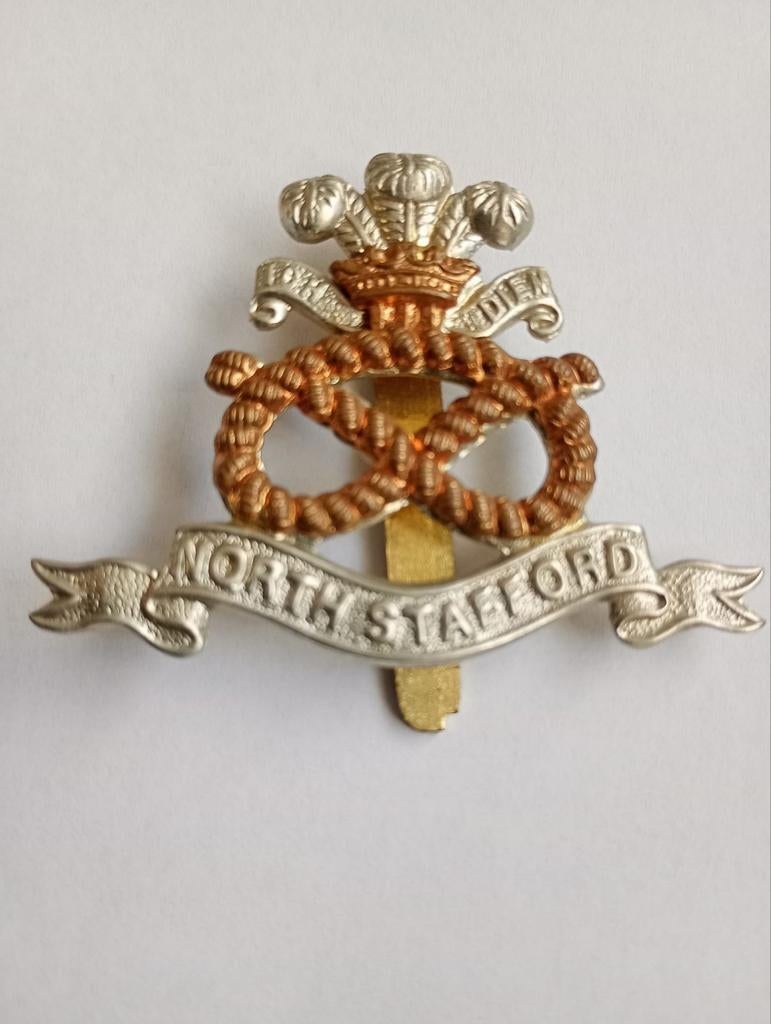 Pet-embleem North Staffordshire Regiment WO2, Verzamelen, Militaria | Tweede Wereldoorlog, ., Ophalen of Verzenden, ., Engeland