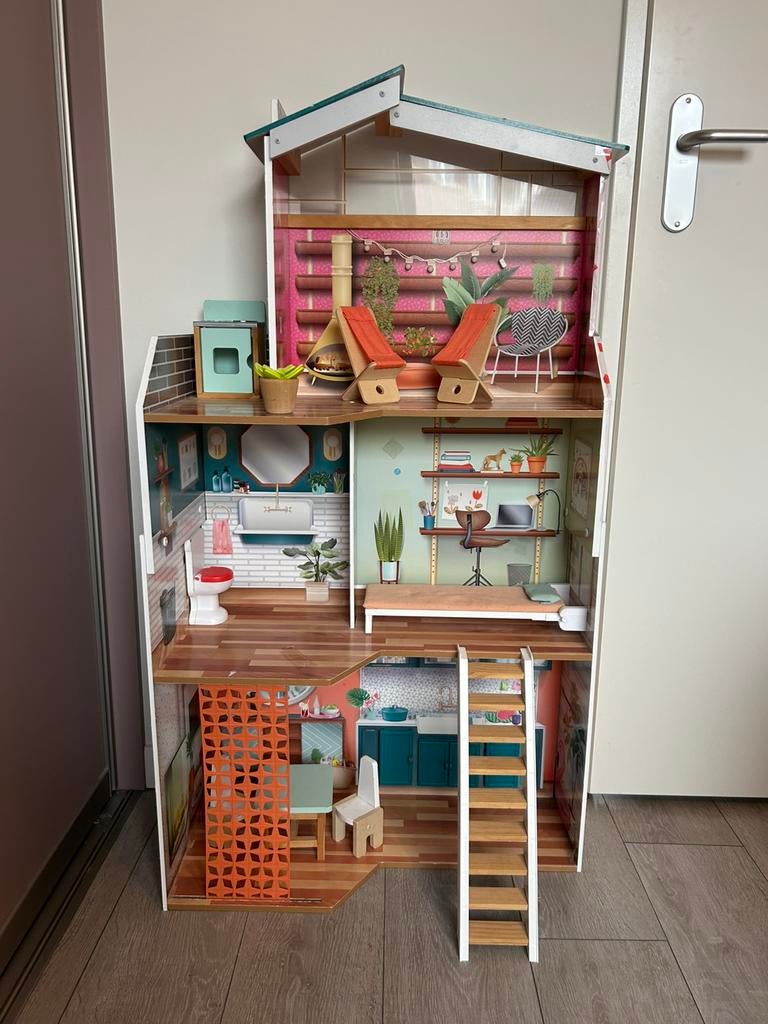 Prachtige poppenkast, Ophalen, Zo goed als nieuw, Poppenhuis