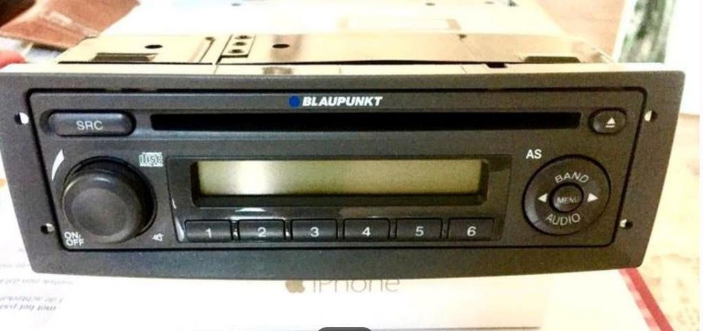 Blaupunkt Auto Radio Cd speler 4x50watt, Auto diversen, Ophalen, Zo goed als nieuw