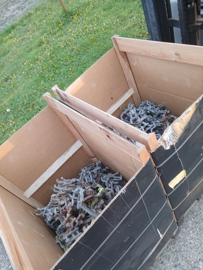 Steigerklemmen haakse klem, Doe-het-zelf en Verbouw, Steigers, Ophalen, Gebruikt, Gevelsteiger