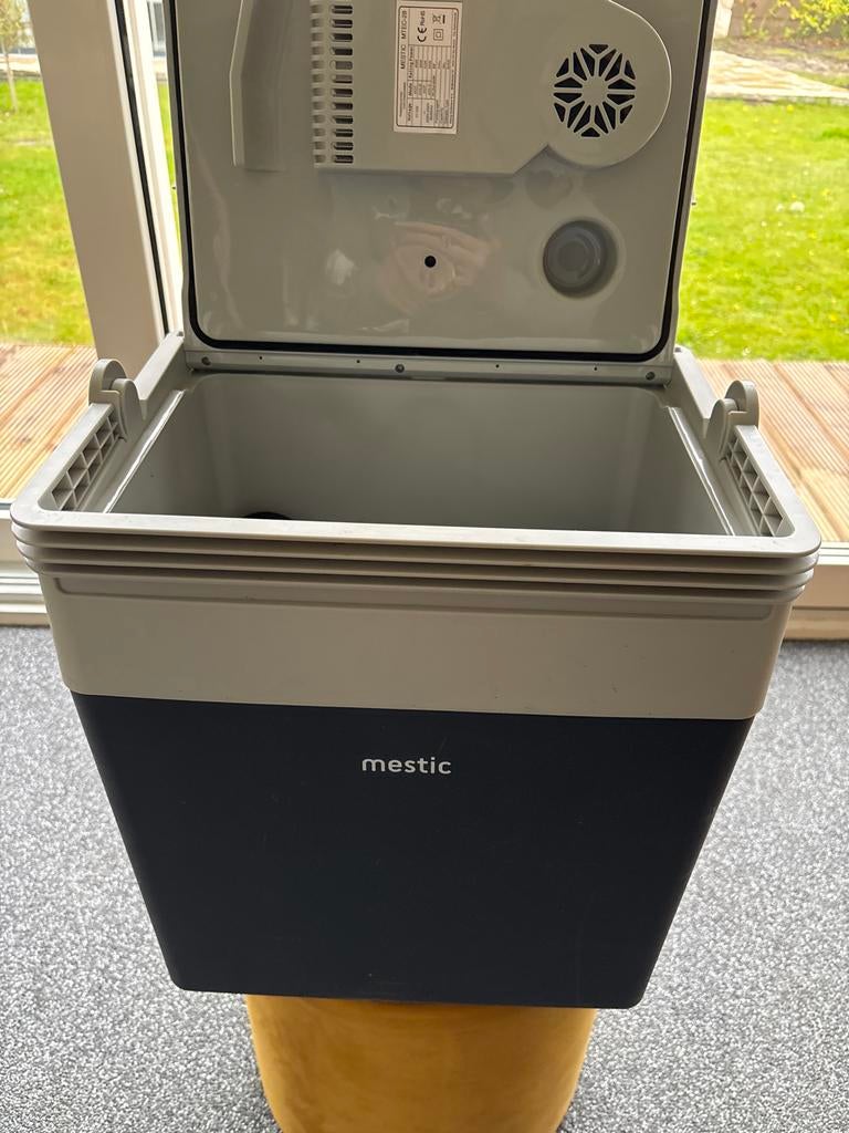 Mestic MTEC-28 Elektrische Koelbox 28L, Caravans en Kamperen, Koelboxen, Ophalen, Gebruikt, Koelbox, Elektrisch