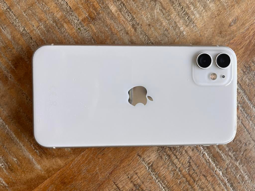 IPhone 11 met beschadigd scherm, Telecommunicatie, Mobiele telefoons | Apple iPhone, Gebruikt, Wit, 78 %, 64 GB