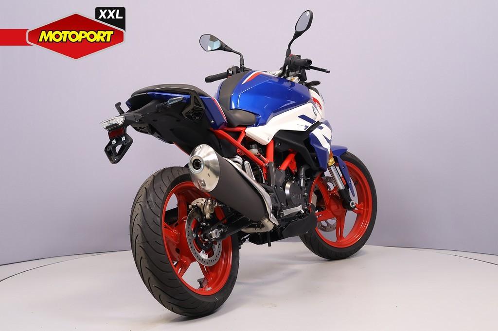 BMW G 310 R, Bedrijf, Naked bike