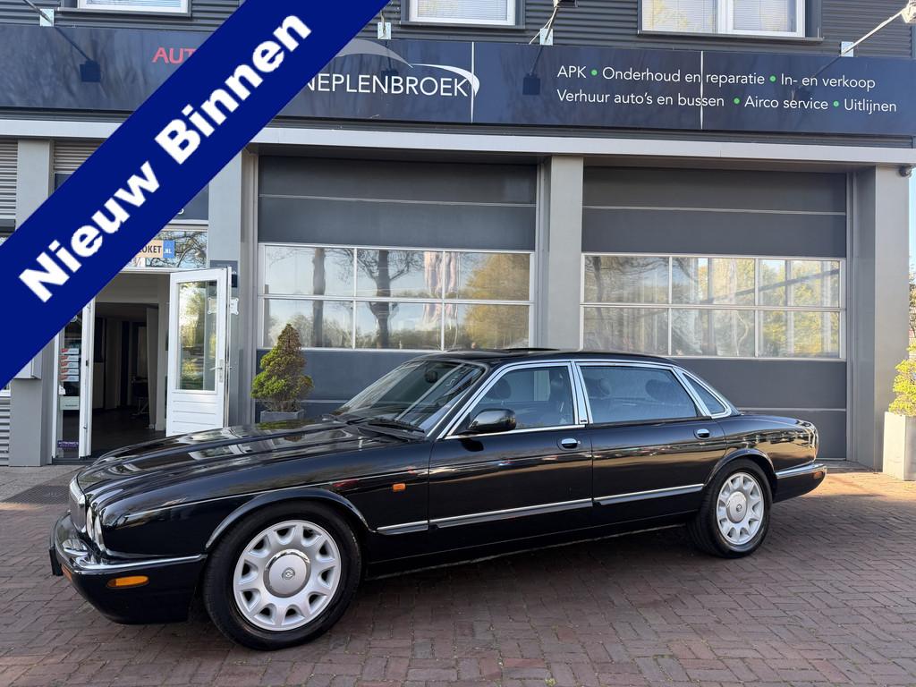 Daimler 4.0 4.0 V8 Super Bj 1998 V8 368pk Uniek ! Vol optie, Auto's, Oldtimers, Achterwielaandrijving, Zwart, Zwart, Bedrijf