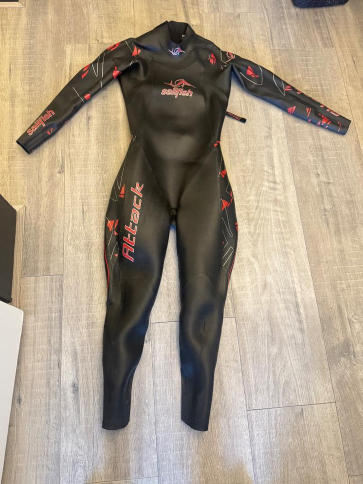 2025 Sailfish Attack 8 Wetsuit maat m, Watersport en Boten, Watersportkleding, Zo goed als nieuw, Wetsuit, Heer, Ophalen of Verzenden