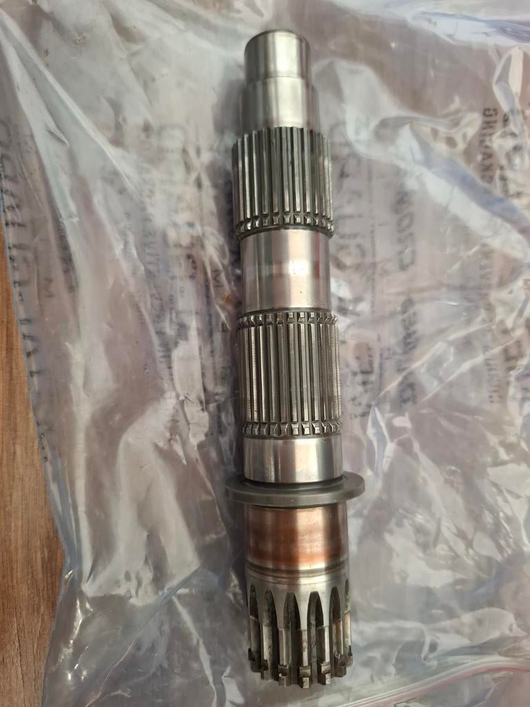 KTM versnellingsbak as (countershaft), Motoren, Onderdelen | Overige, Ophalen of Verzenden