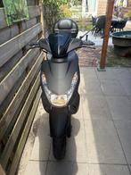 Mooie scooter Peugeot kisbee, Ophalen, Zo goed als nieuw, Benzine, Peugeot