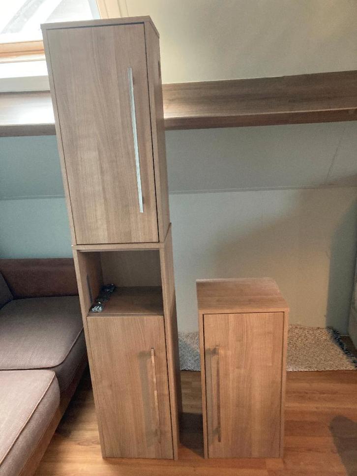 3 houtkleurige badkamerkastjes, Huis en Inrichting, Badkamer | Badkamermeubels, Zo goed als nieuw, Overige typen, Minder dan 100 cm