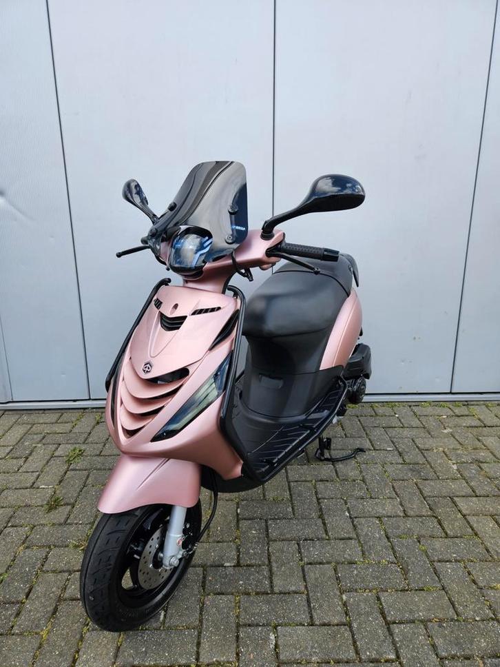 Piaggio Zip | SP | 45Km BROM 2024 | Rose Gold | Full Option, Fietsen en Brommers, Scooters | Piaggio, Zo goed als nieuw, Zip, Benzine