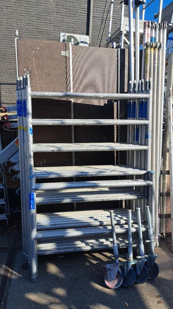 Te koop asc rolsteiger werkhoogte 8.20 mtr, Doe-het-zelf en Verbouw, Steigers, Asc, Ophalen of Verzenden, Rolsteiger of Kamersteiger