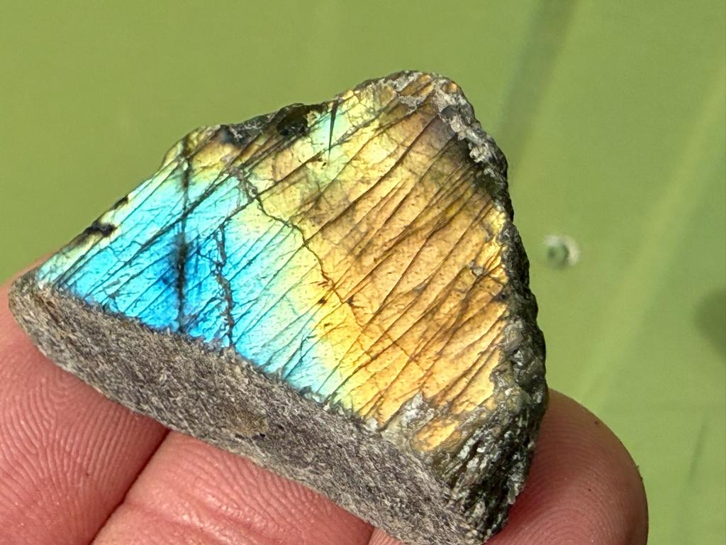 Labradoriet half gepolijst mineralen B8, Ophalen of Verzenden, Mineraal