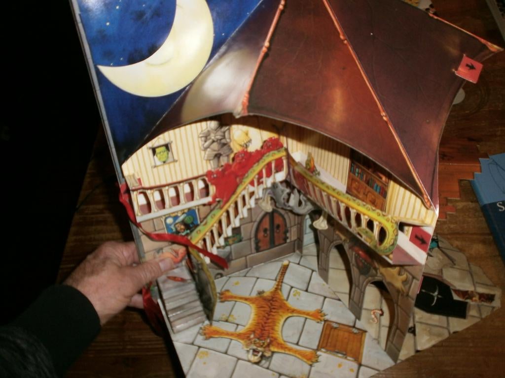 carroussel pop up boek een griezelig spookhuis erg mooi, Ophalen of Verzenden, Nieuw