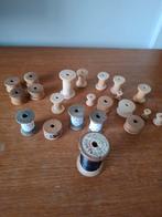Houten klosjes en antiek klosje garen, Hobby en Vrije tijd, Naaien en Fournituren, Ophalen of Verzenden