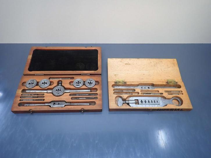 2x Engelse Tap set / Tapset Engels, Doe-het-zelf en Verbouw, Draaibanken, Gebruikt, Ophalen of Verzenden