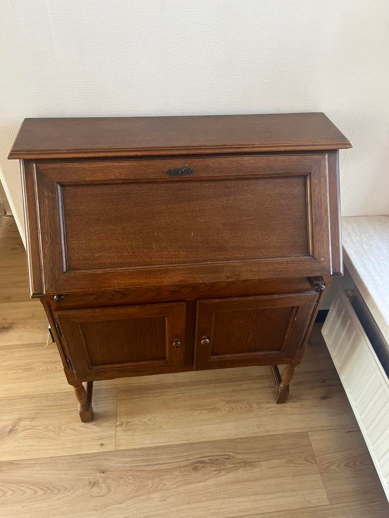 Secretair 29 april gratis ophalen!, Huis en Inrichting, Kasten | Secretaires, Ophalen, Zo goed als nieuw