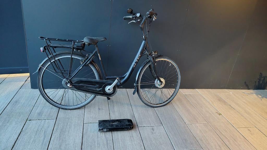 Altec Sapphire elektrische fiets kapotte accu opknapper, Ophalen, Gebruikt, Overige merken